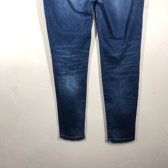 White House Black Market girlfriend fit floral embroidered jeans size 4 - Picture 9 of 12